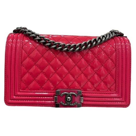 borsa chanel boy media prezzo|Borsa A Tracolla Chanel Boy Medium Fucsia 2010\2011 .